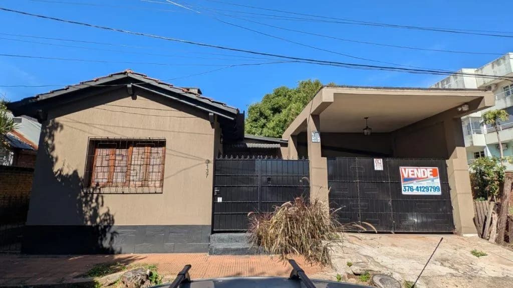 Venta de casa a reciclar en Posadas