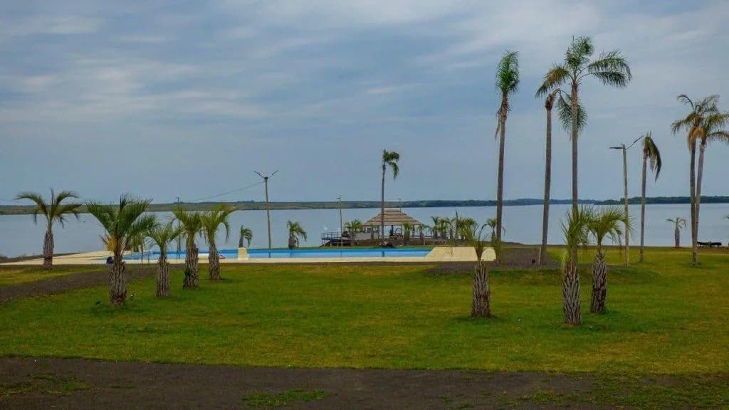 Terreno en puerto mbigua