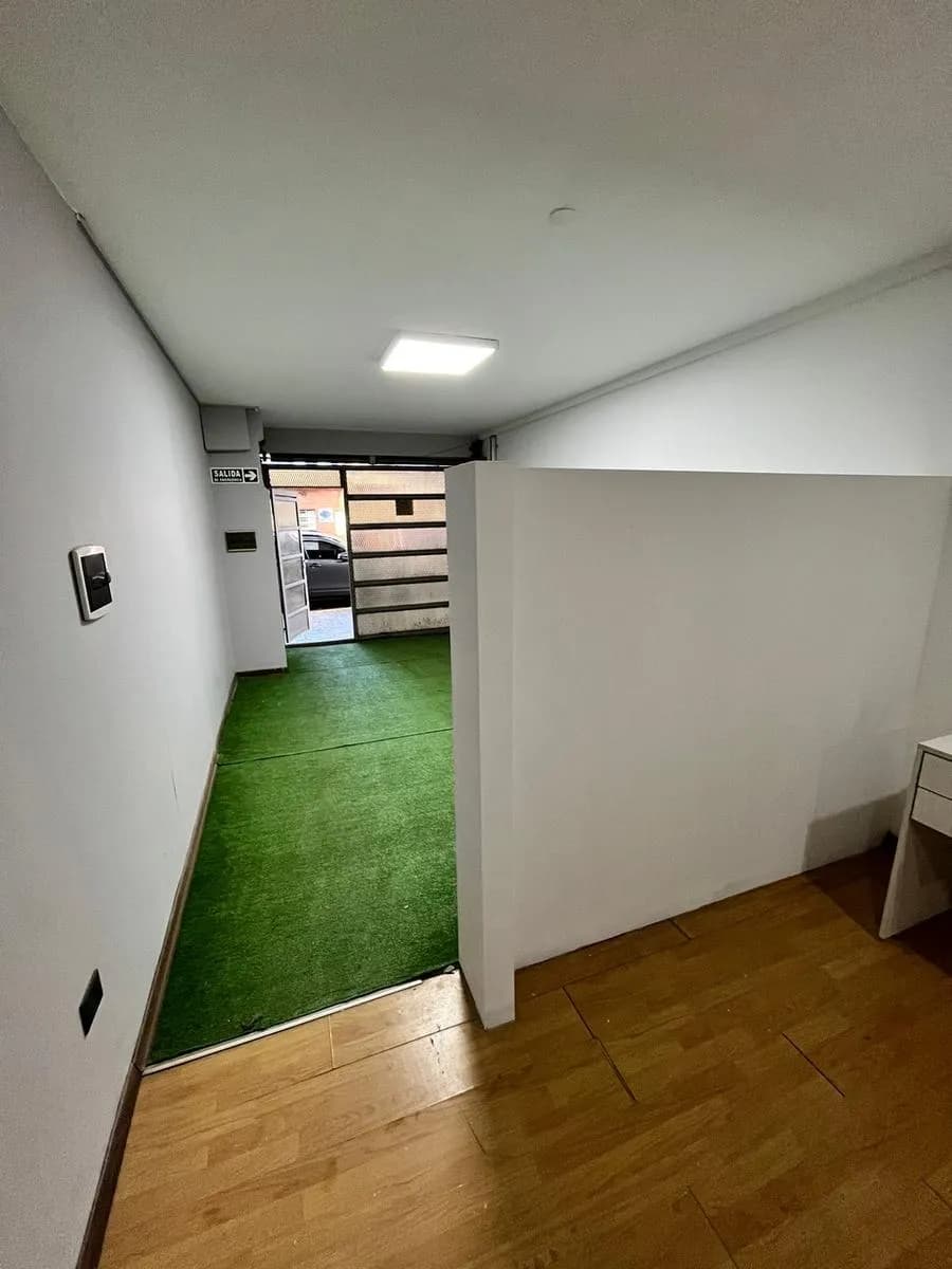 Casa centrica en Venta en posadas con 3 habitación y un local