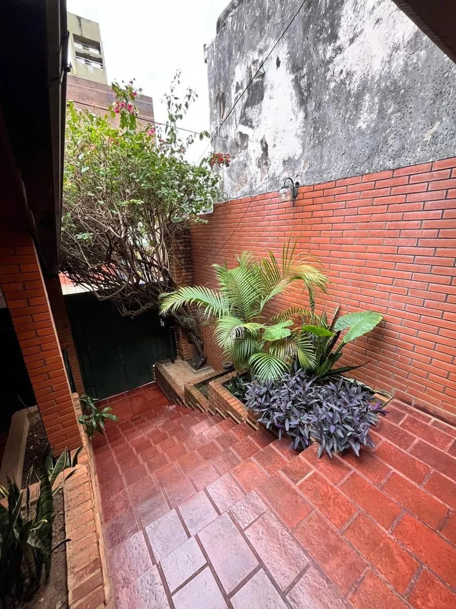 Casa de 3 Dormitorios Centrica en Venta
