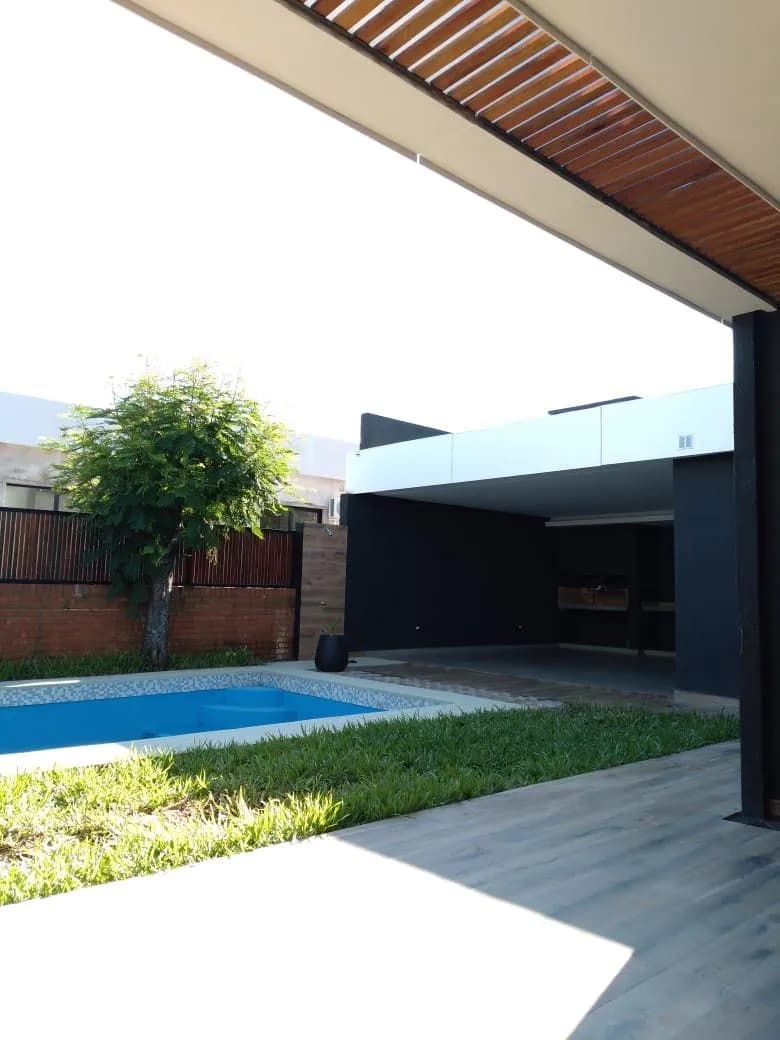 Moderna Casa de 3 dormitorios en VENTA