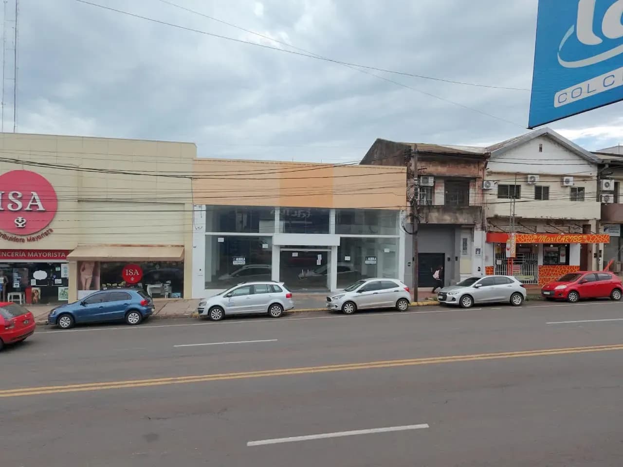 Local de gran magnitud sobre Avenida Uruguay Posadas Misiones