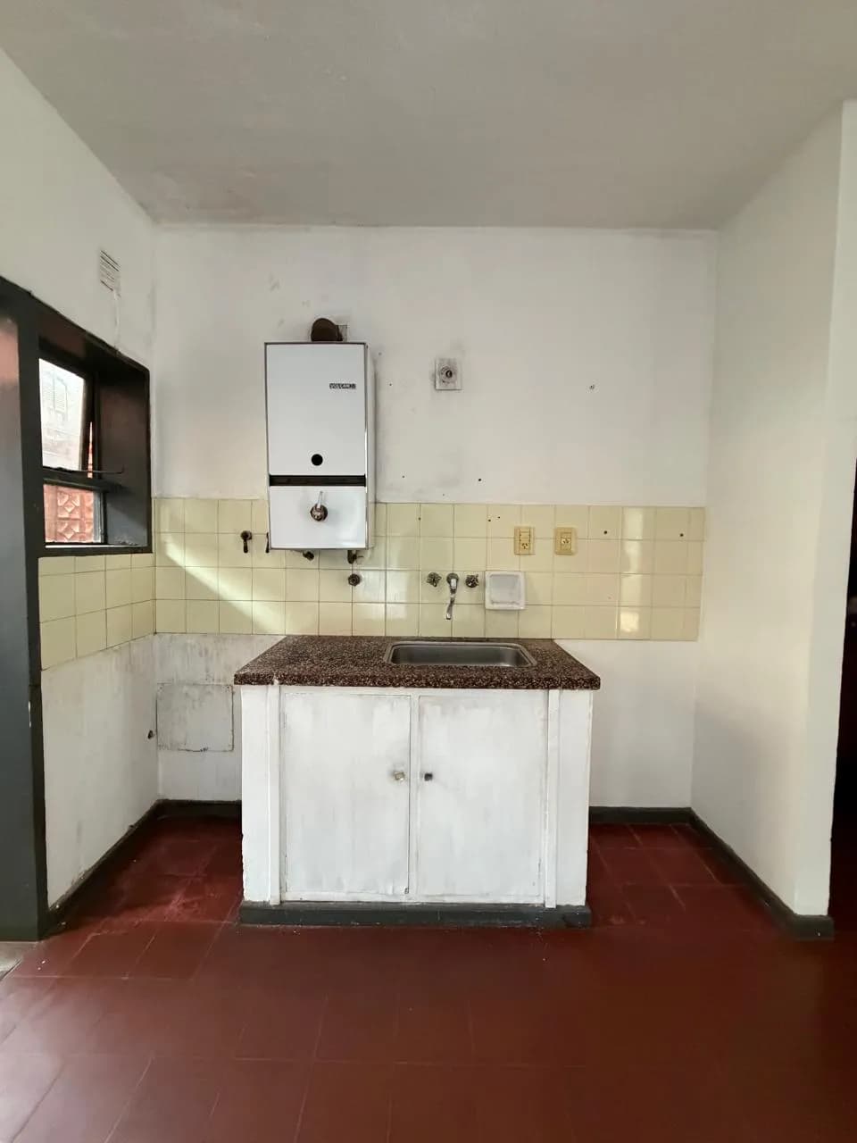 ALQUILER DEPARTAMENTO DE 3 DORMITORIOS EN ALQUILER – ZONA URQUIZA Y ARECO