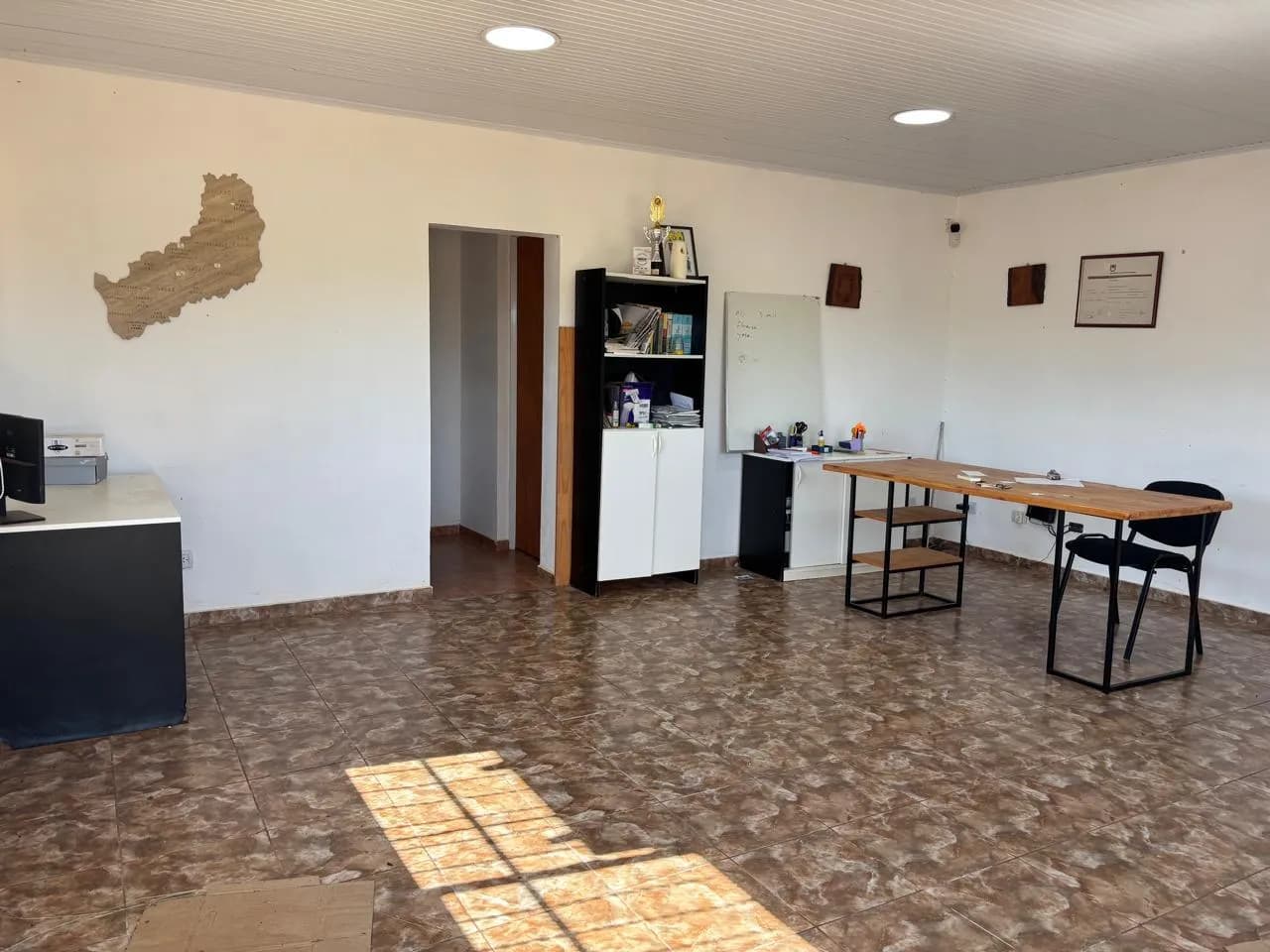 DEPÓSITO + OFICINA EN VENTA SOBRE RUTA 14 – ARISTÓBULO DEL VALLE