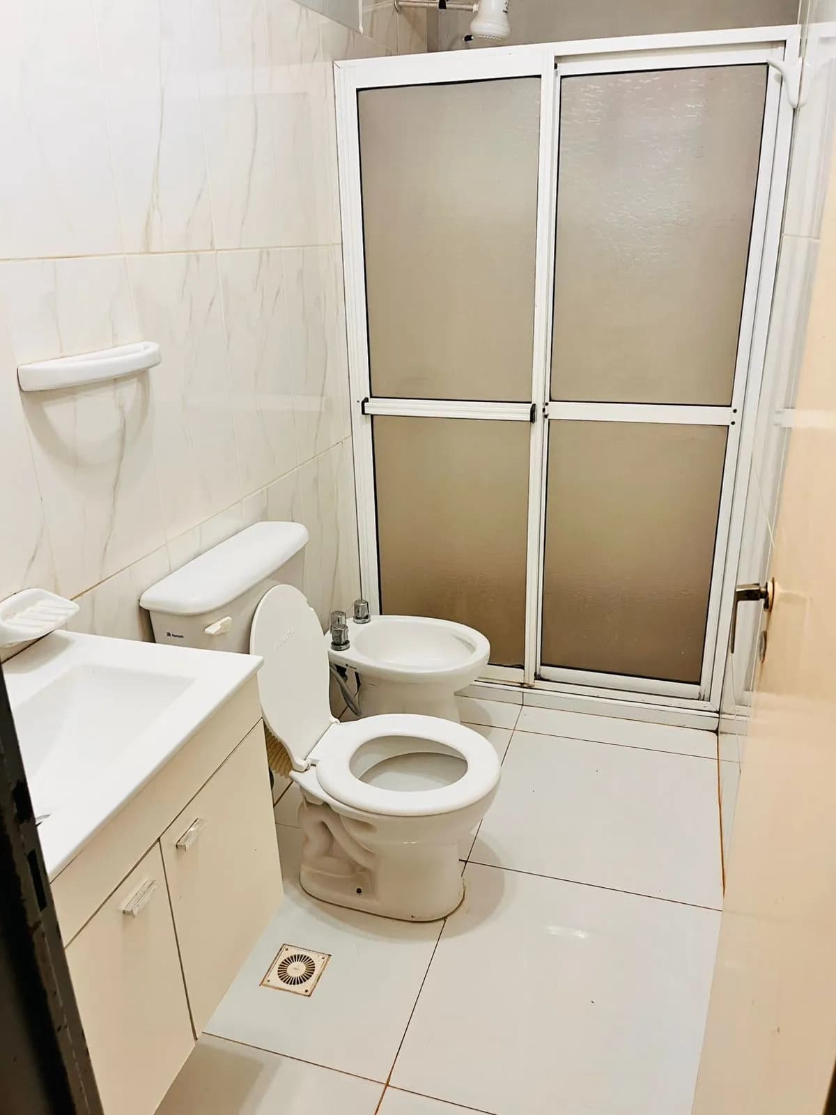 CASA EN ALQUILER 2 dormitorios – ITAEMBÉ MINÍ