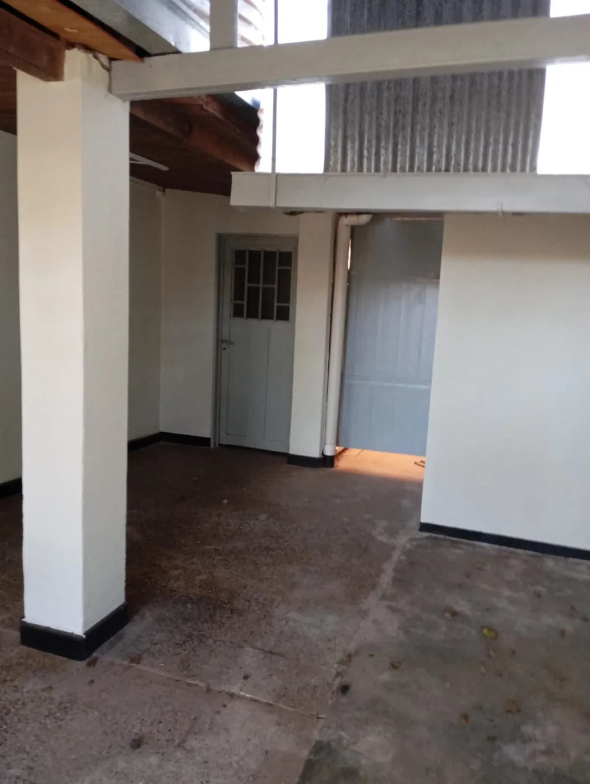 CASA EN ALQUILER 2 dormitorios– ZONA TRÍPOLI Y AV. CHACABUCO