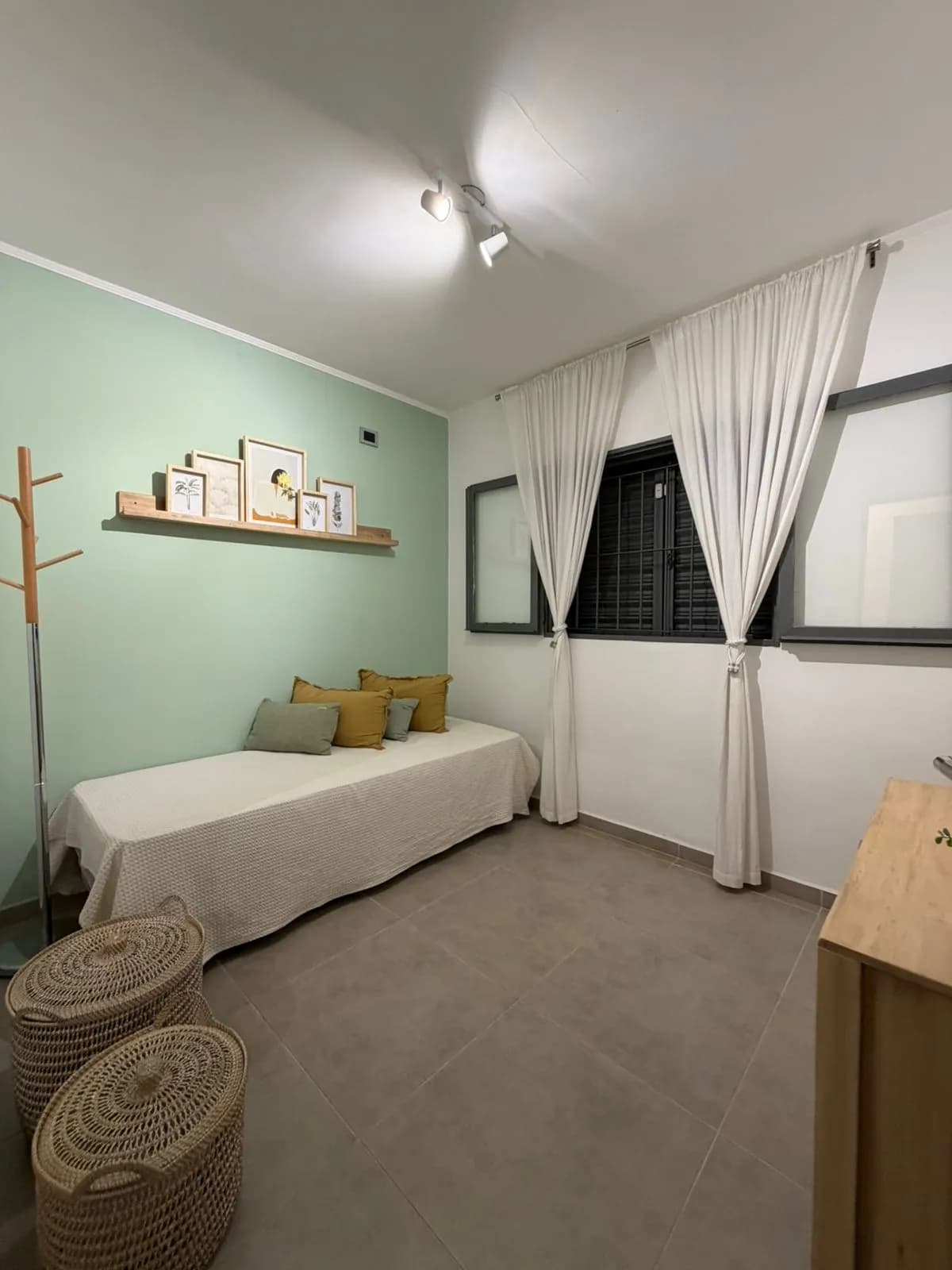 Casa en venta Av. López y Planes esquina Eva Perón