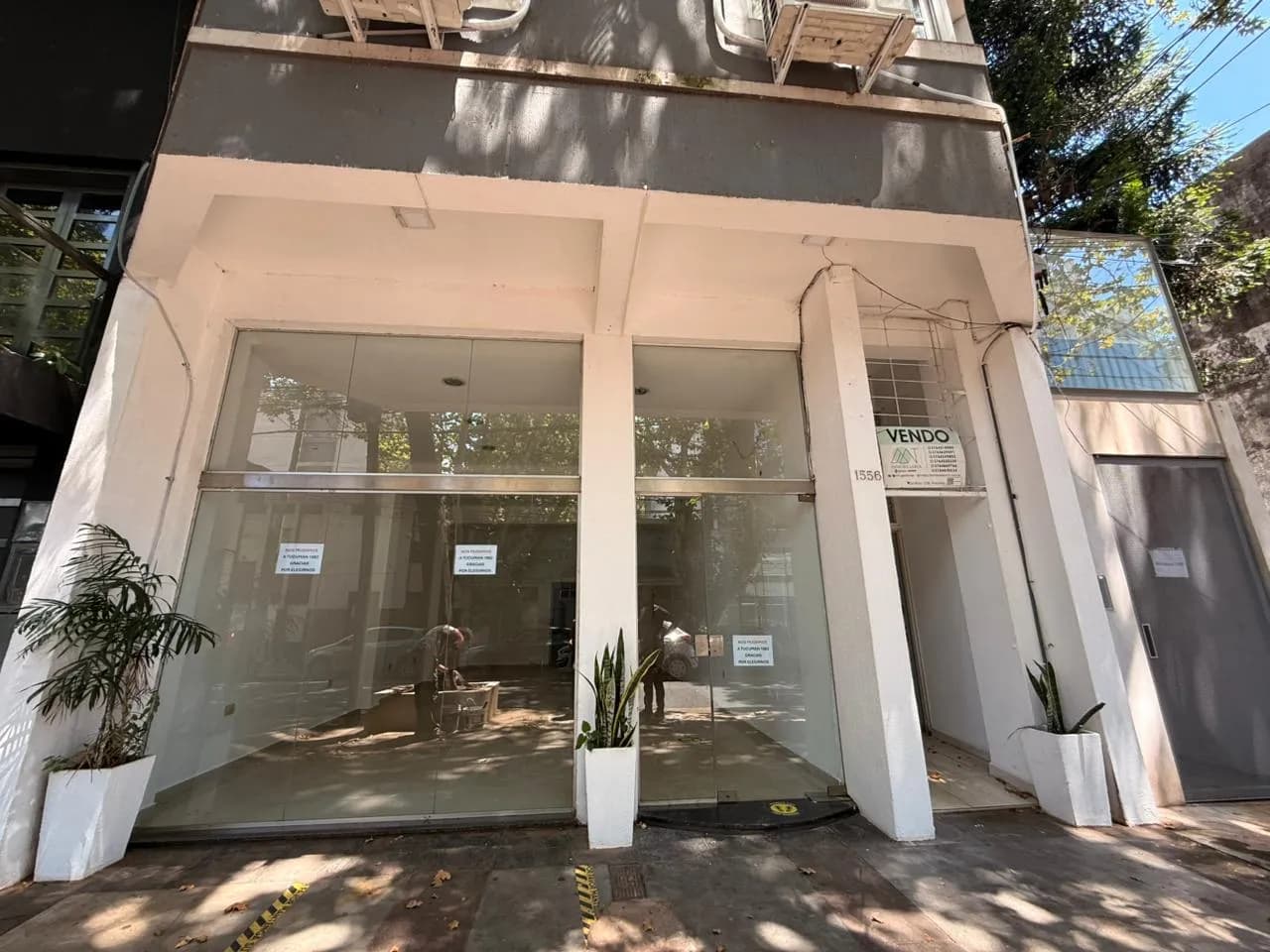 ALQUILER Local Comercial por calle Rivadavia