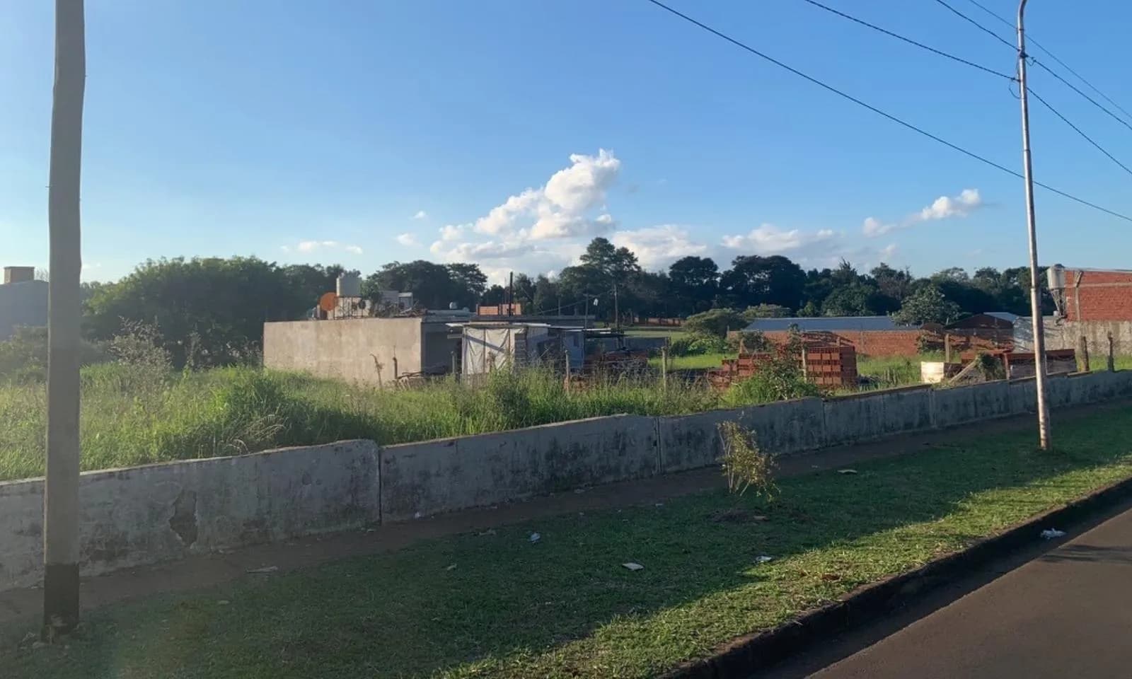 terreno en VENTA en Miguel Lanus sobre avenida de las misiones casi mar argentino