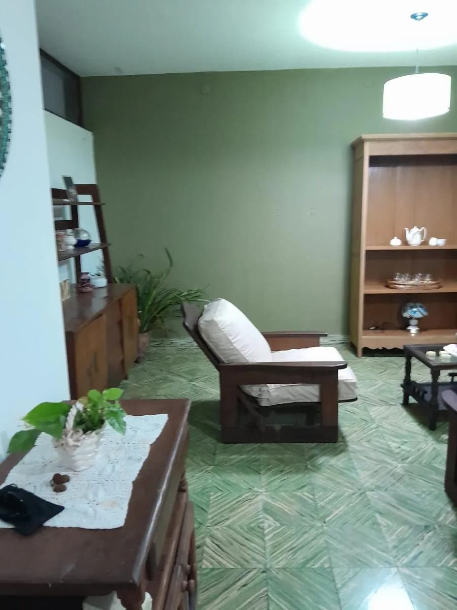 VENDO casa por Gral paz entre sarmiento y Santa Fe