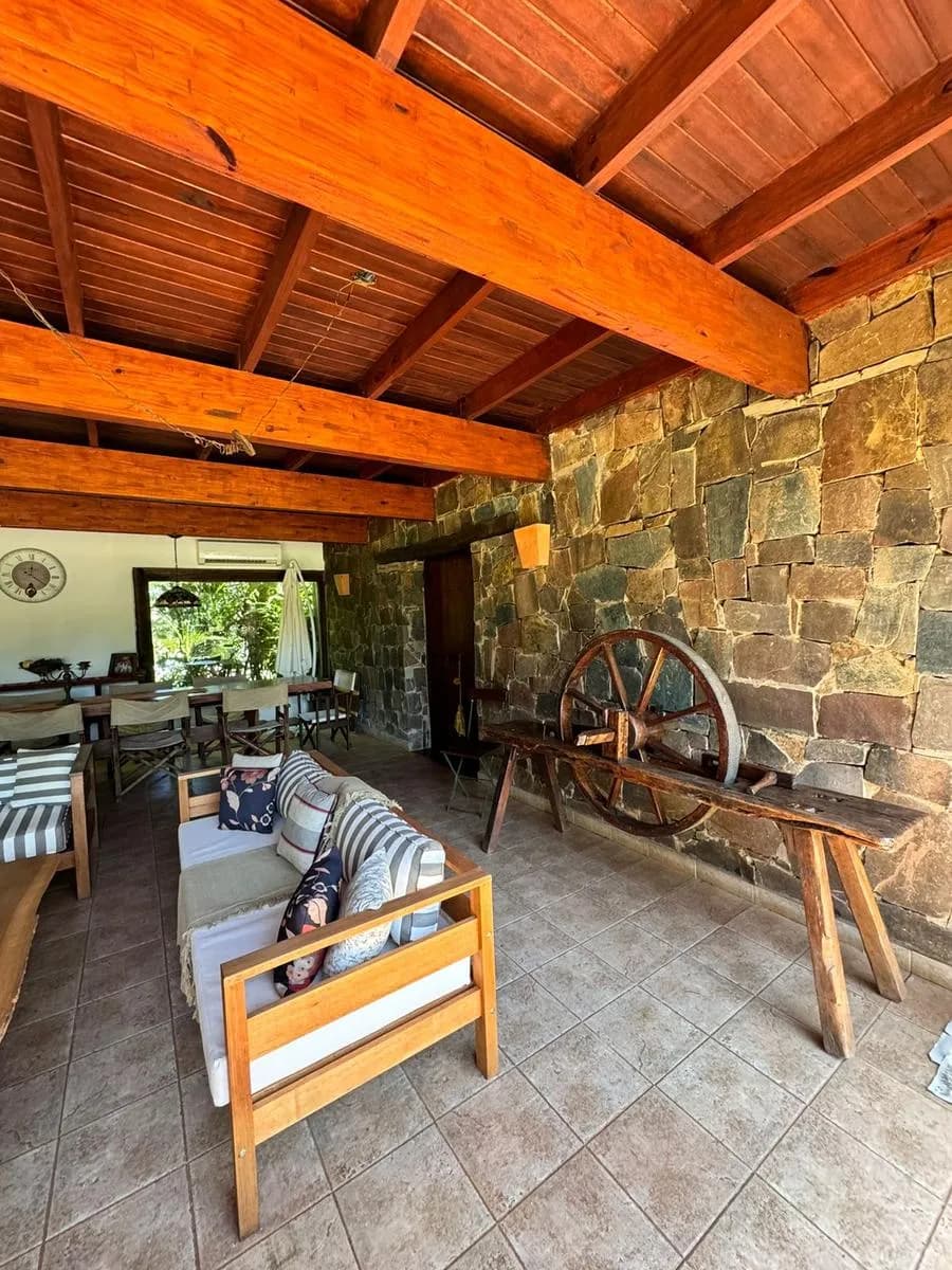 VENDO casa de 3 ambientes en garupa calle La Eugenia