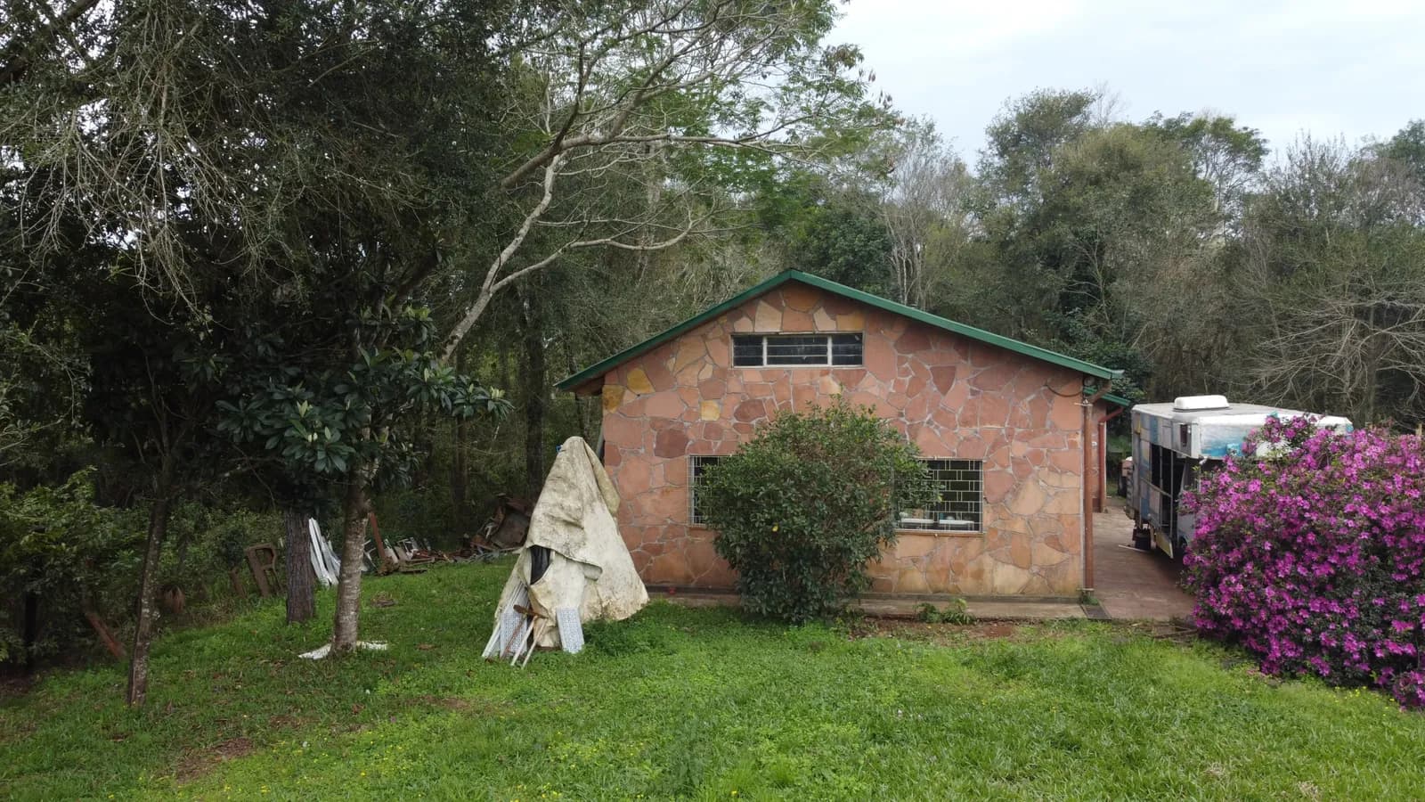 Alquiler o Venta Vivienda con quinta de 7.5 has frente al Yabebiri.