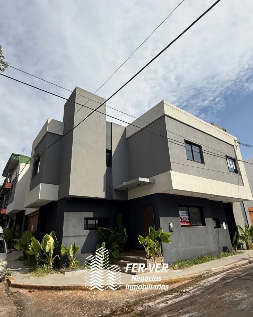 Dúplex en venta. 3 Dormitorios. ZONA HOSPITAL MADARIAGA .Apto Crédito H. a Estrenar