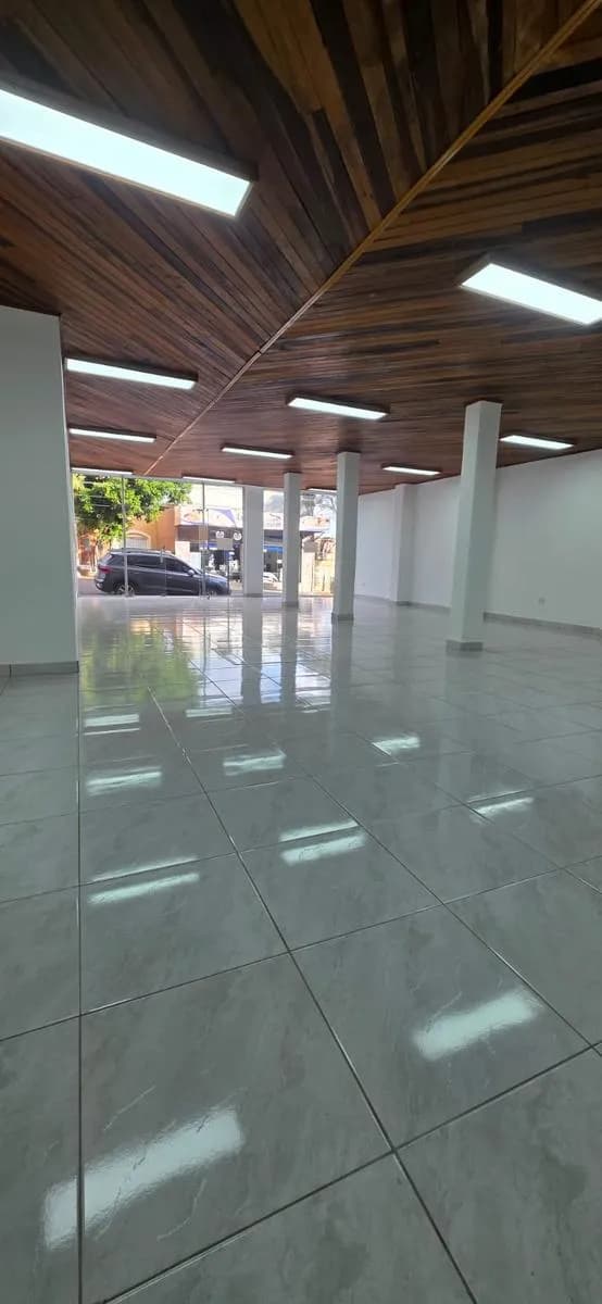 Local de 230 m2 en el centro de Oberá