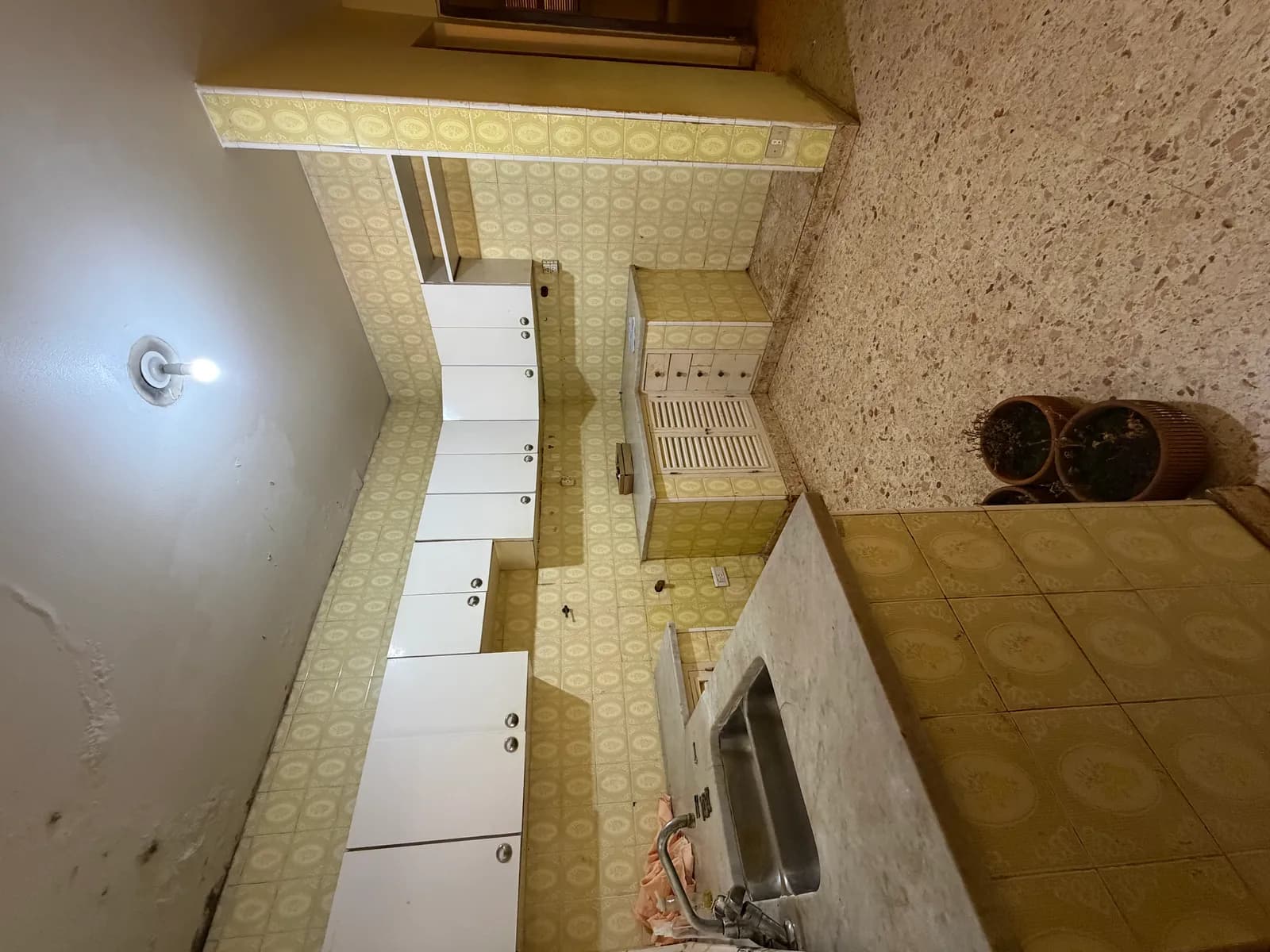 Cocina antigua para remodelar