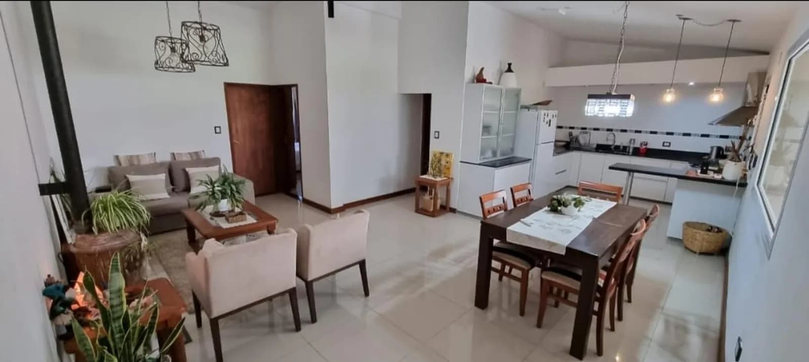 Living comedor y cocina integrados