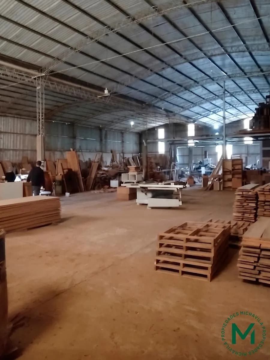 Depósito en Nemesio Parma