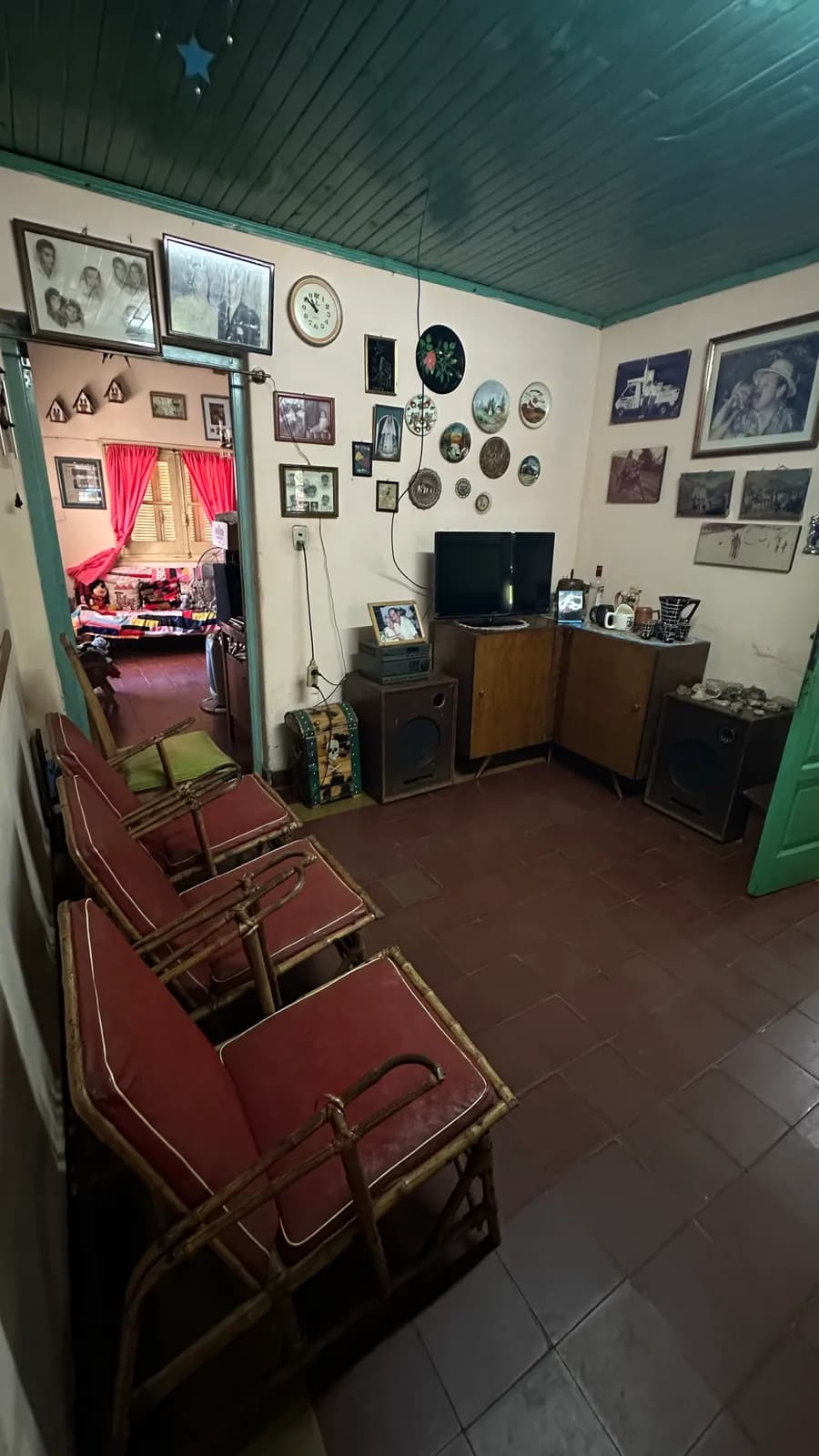Sala de estar de estilo rústico