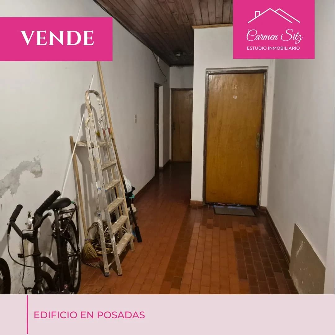 Pasillo interior de un edificio