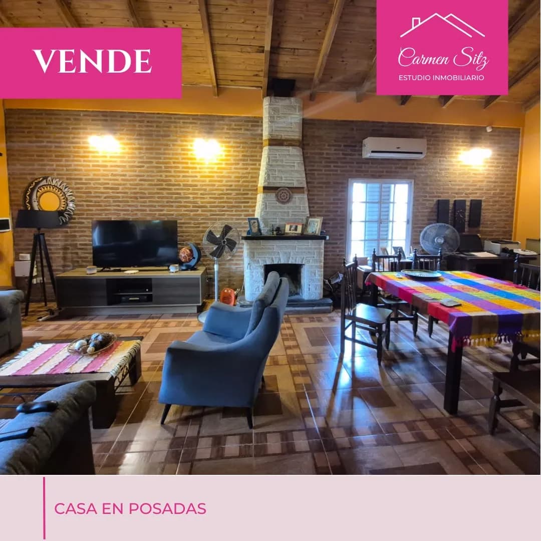 Amplio living comedor con chimenea
