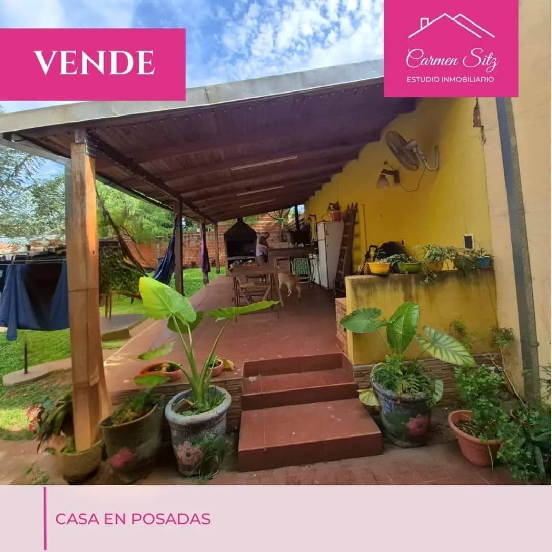 Casa con amplia galería en Posadas