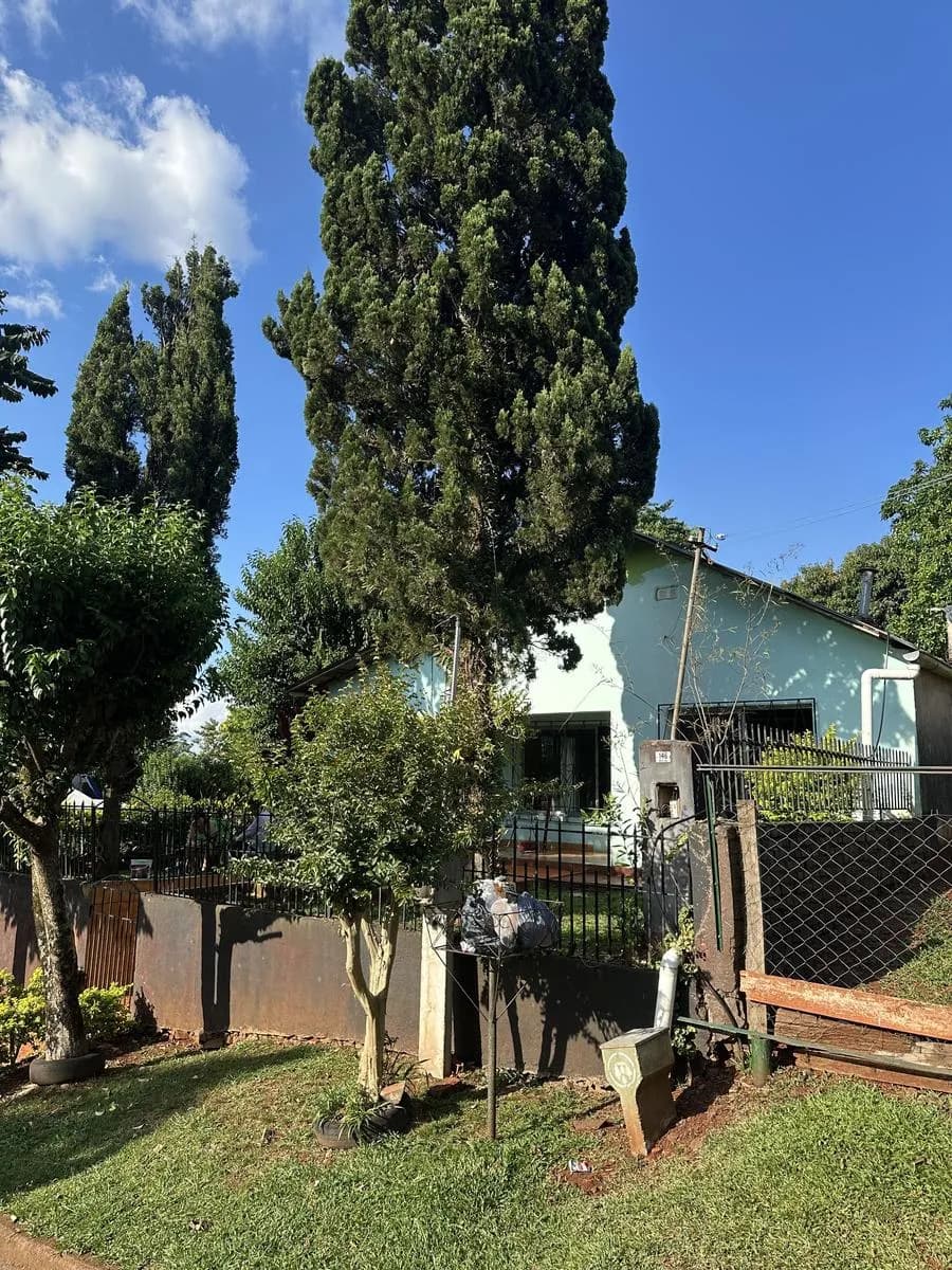 En Venta Casa de 2 Dormitorios Centrica en Barrio Centro, San Vicente, Misiones