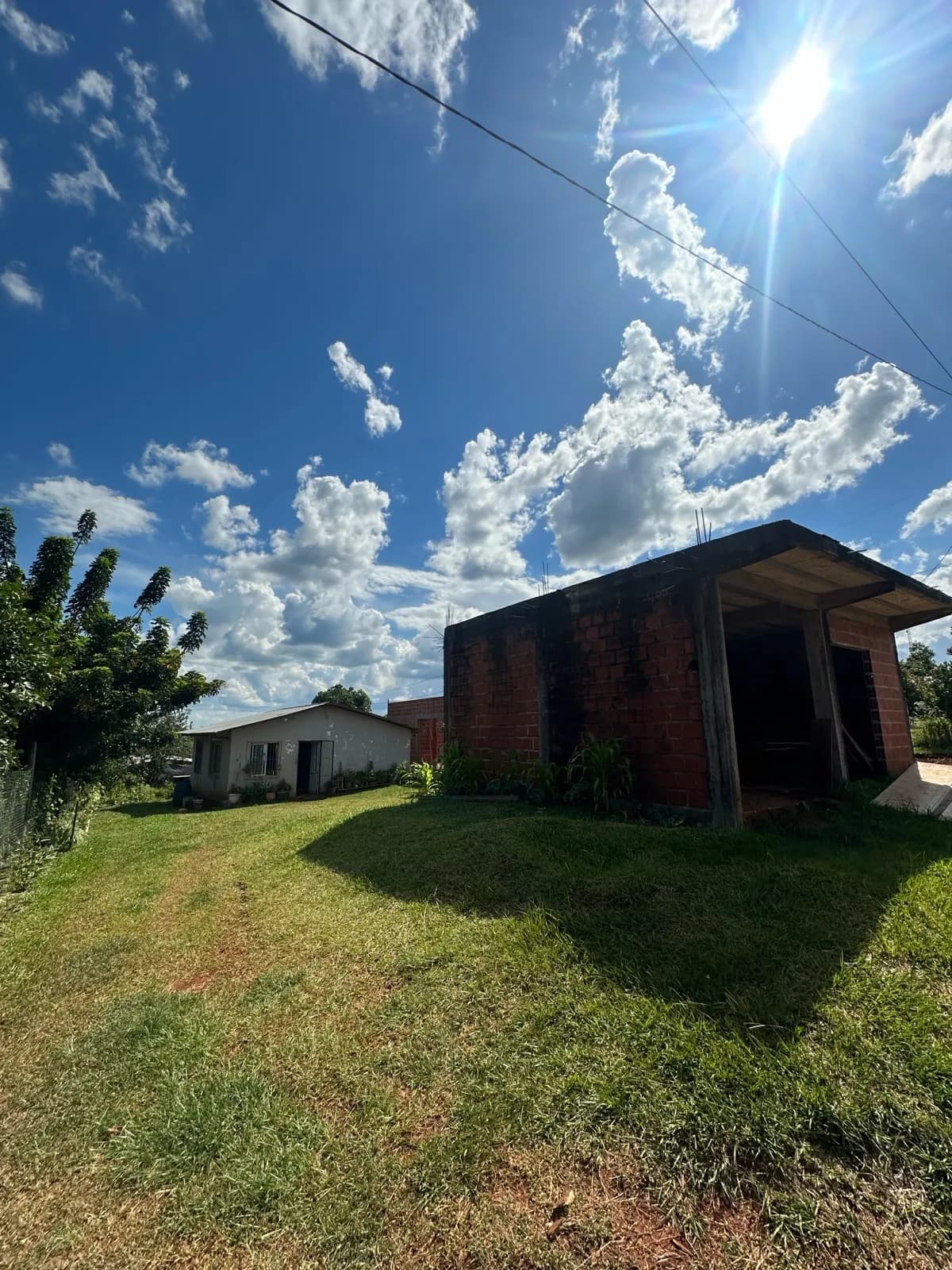 En Venta Casa y losa en construcción, San Vicente, Misiones