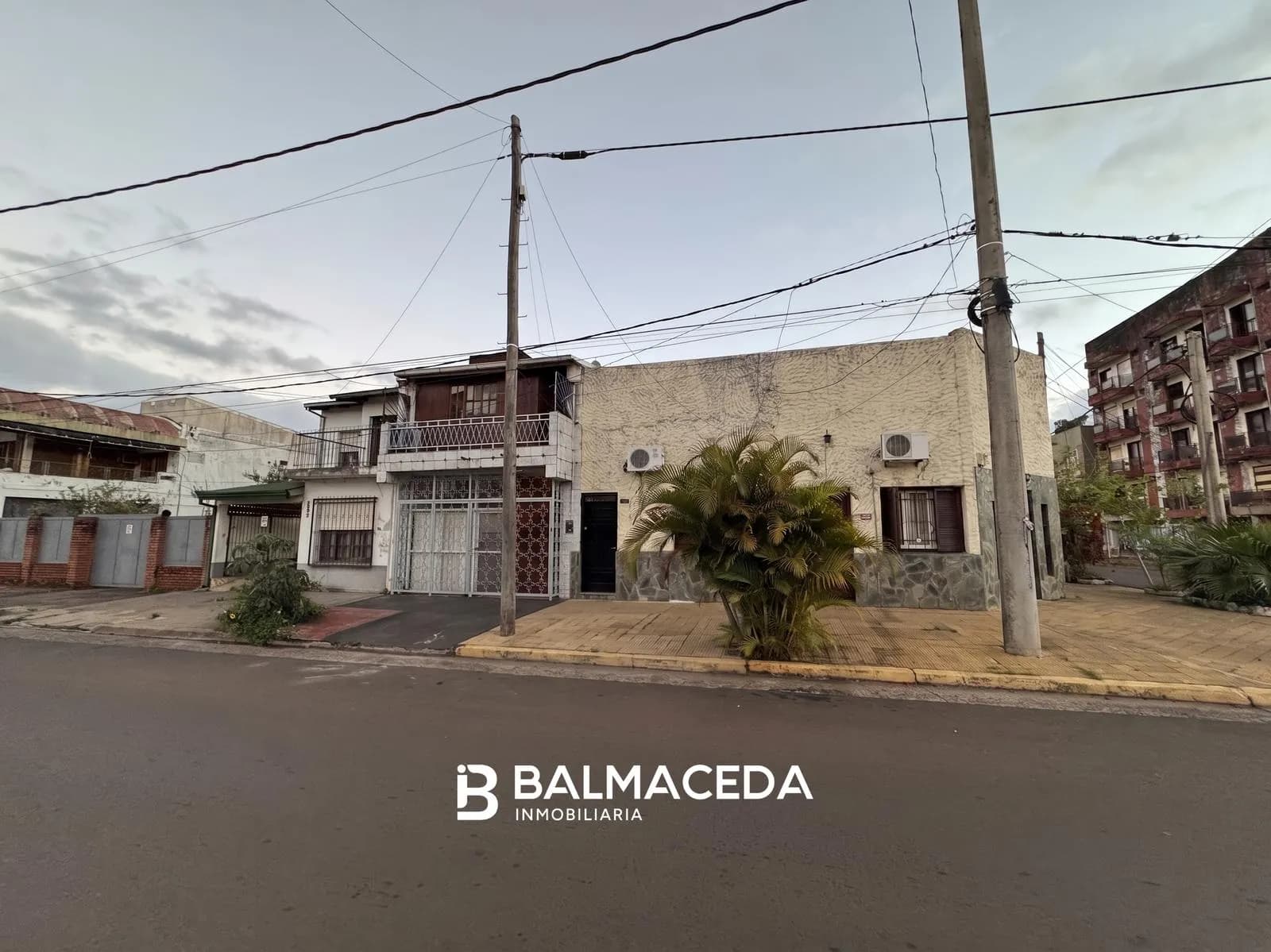 CASA EN VENTA - CON POSIBILIDAD DE AMPLIACION - VILLA SARITA - POSADAS MISIONES
