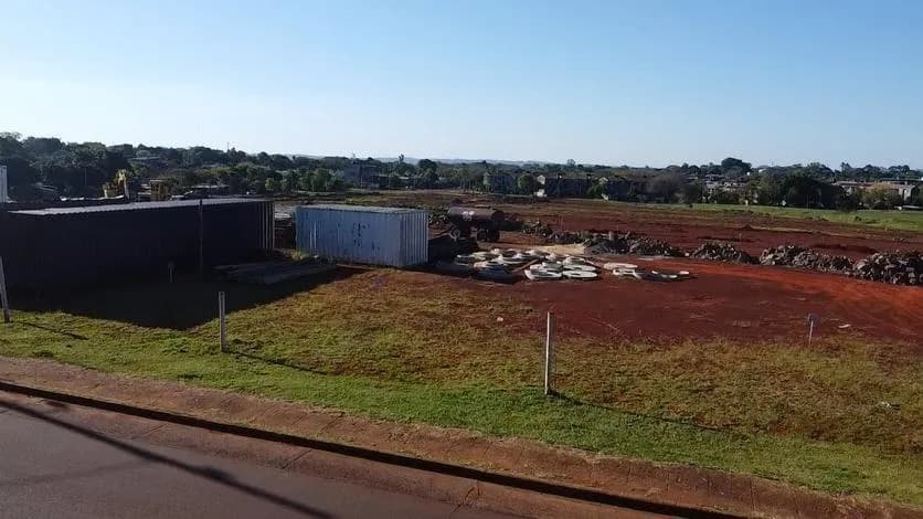 Amplio terreno listo para construcción