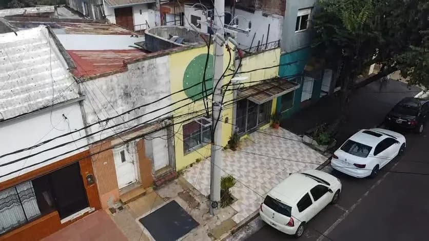 Vista aérea de casas urbanas