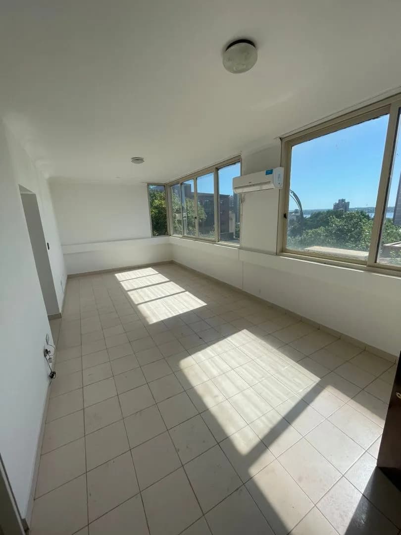En  venta o alquiler depto 3 dorm. Microcentro de Posadas