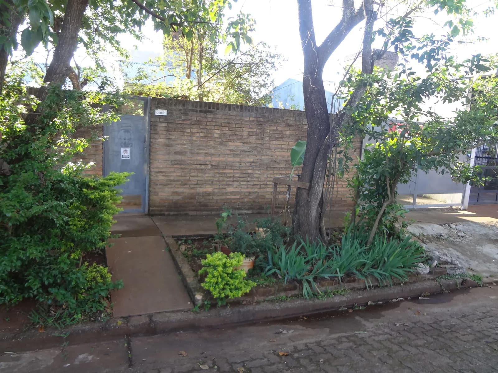 Casa Apta Crédito 2 Dormitorios en Itaembé Miní – Barrio Bicentenario
