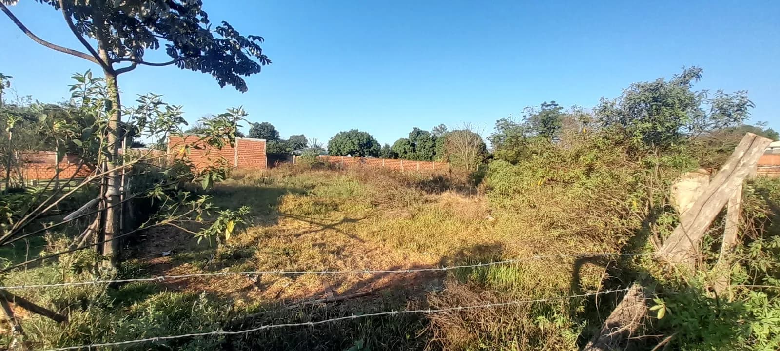 Lote en Esquina – Barrio Santa Clara