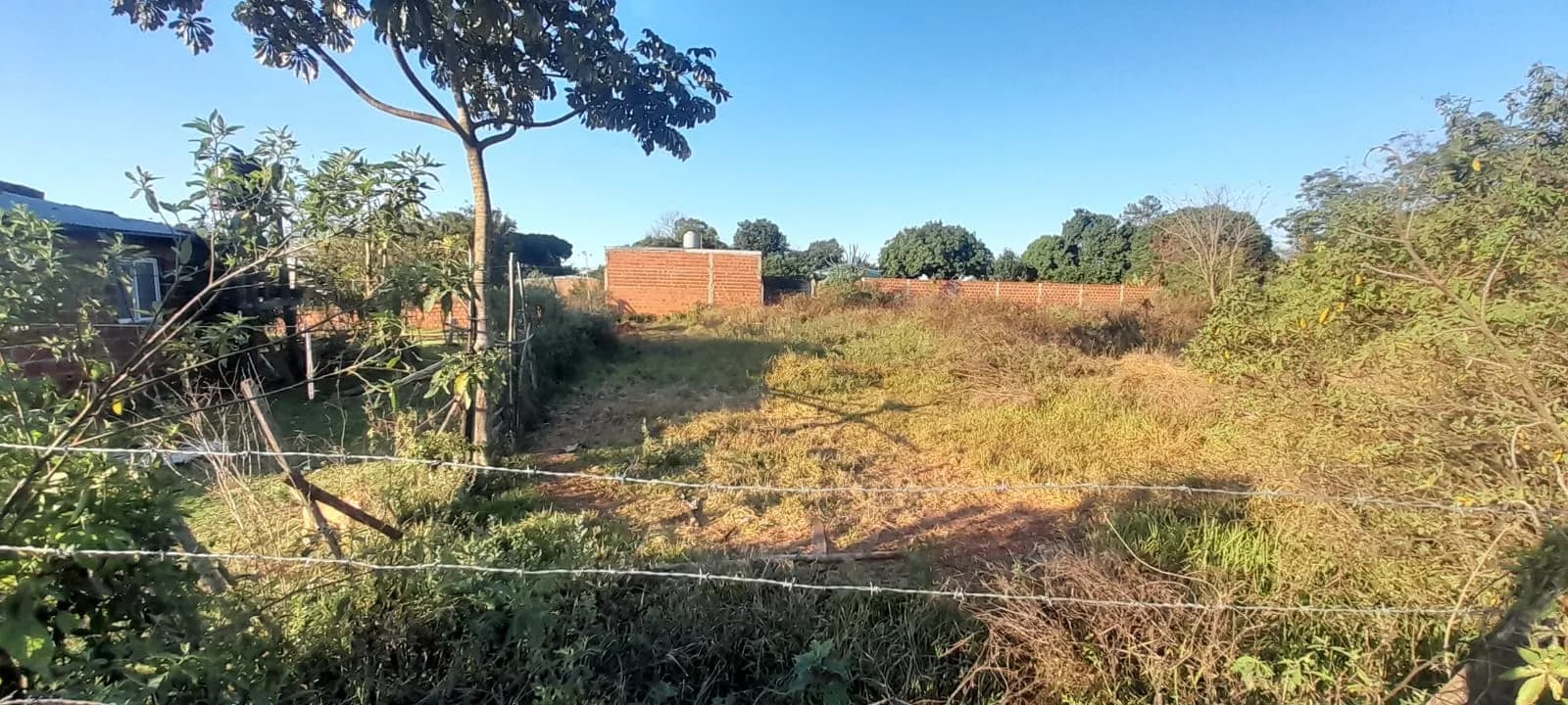 Lote en Esquina – Barrio Santa Clara