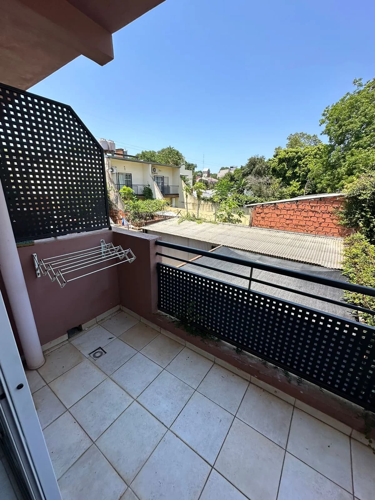Edificio en bloque con renta inmediata en venta sobre Avenida, Posadas
