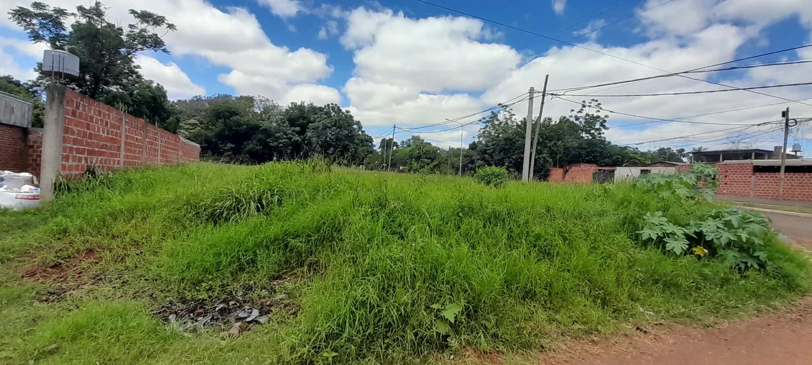 Terrenos sobre Avenida Figueredo barrio Aero Club