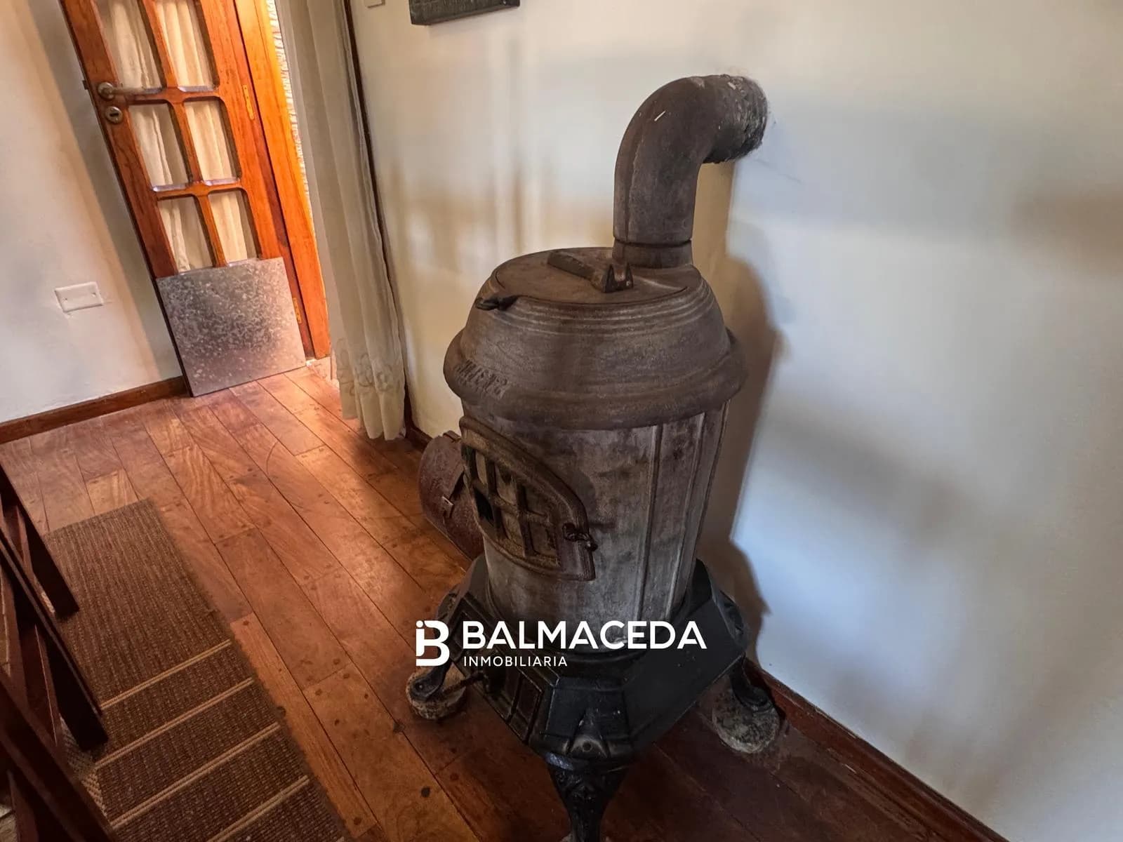 HERMOSA CASA DE 3 DORMITORIOS EN VENTA - BARRIO ALTA GRACIA