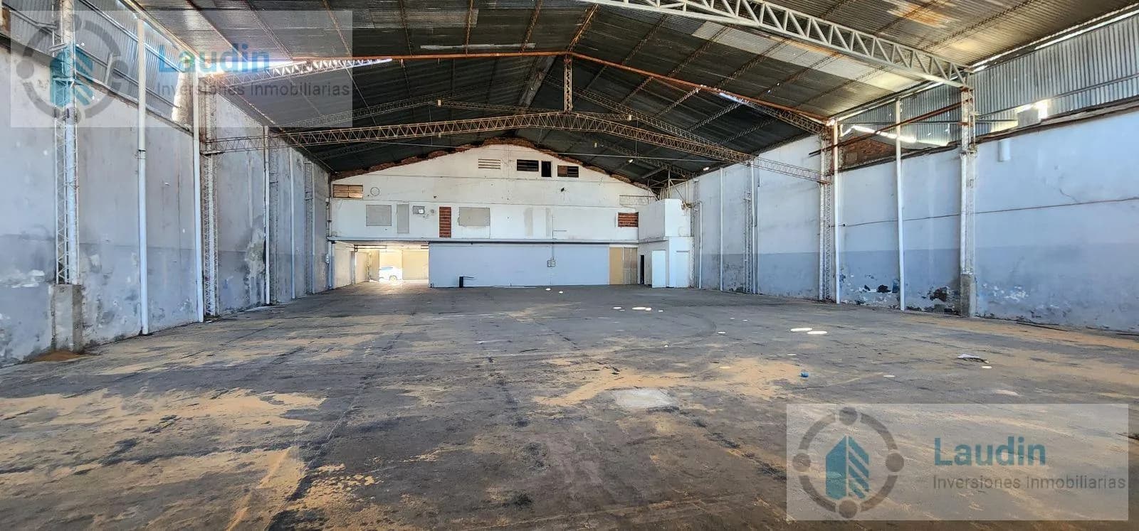 Se alquila oficinas con deposito en centro de Posadas