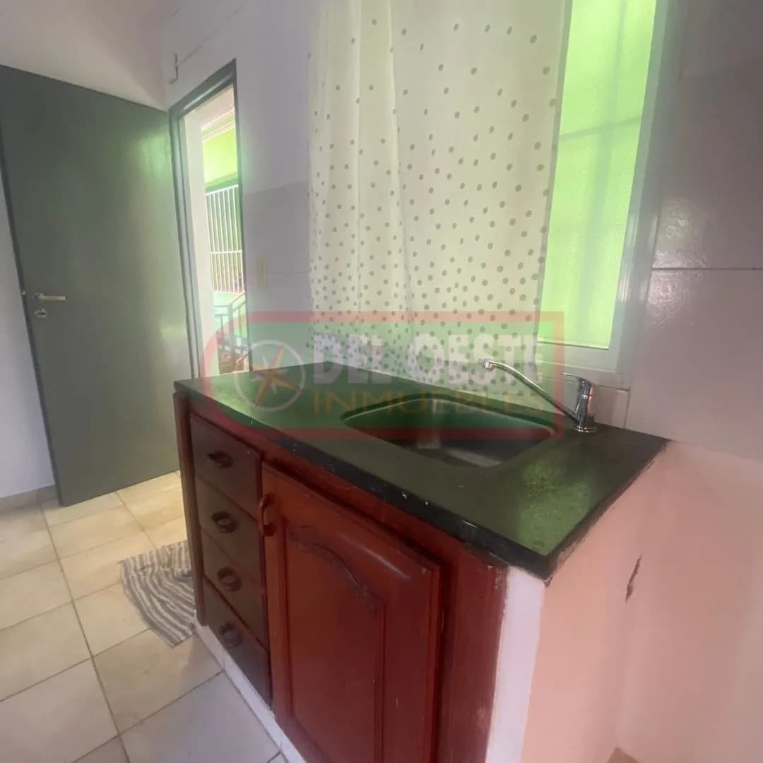 Alquila Departatamento 1 dormitorio Amoblado Z/ Sta Catalina y Centenario