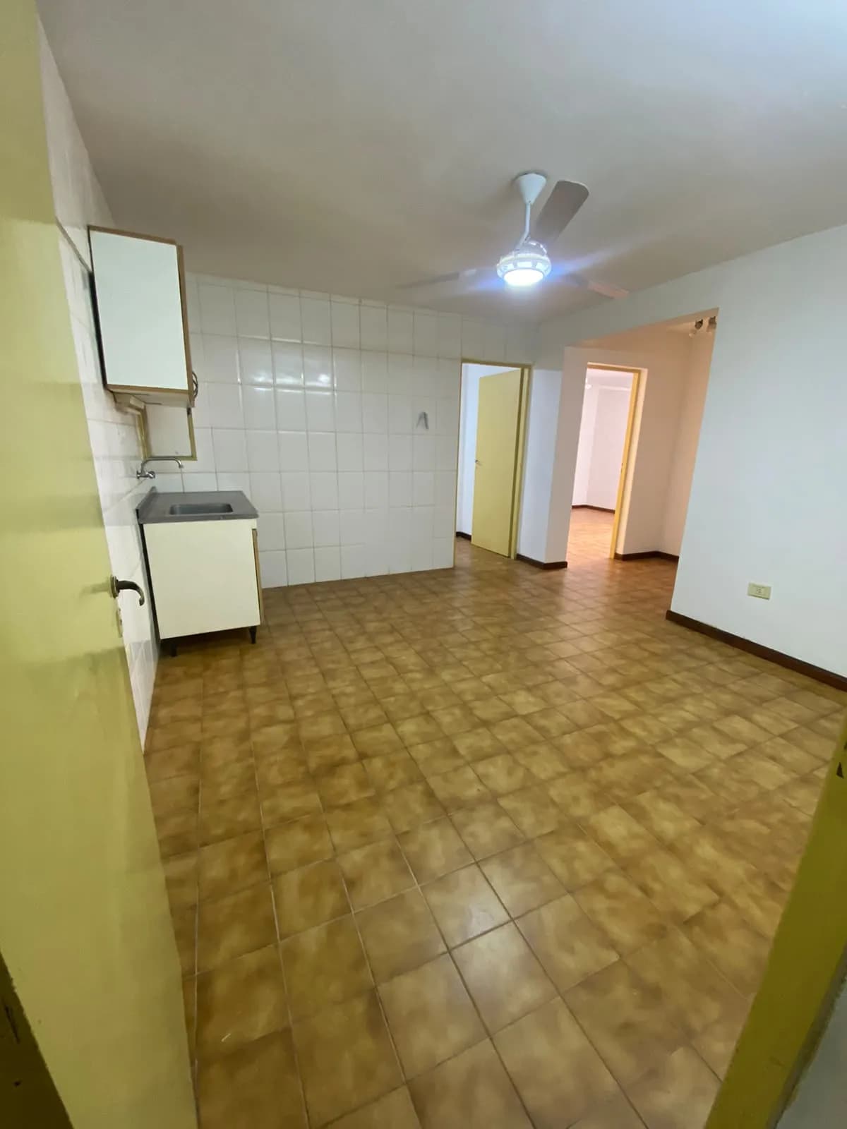 Alquila departamento en Villa Sarita de 2 dormitorios