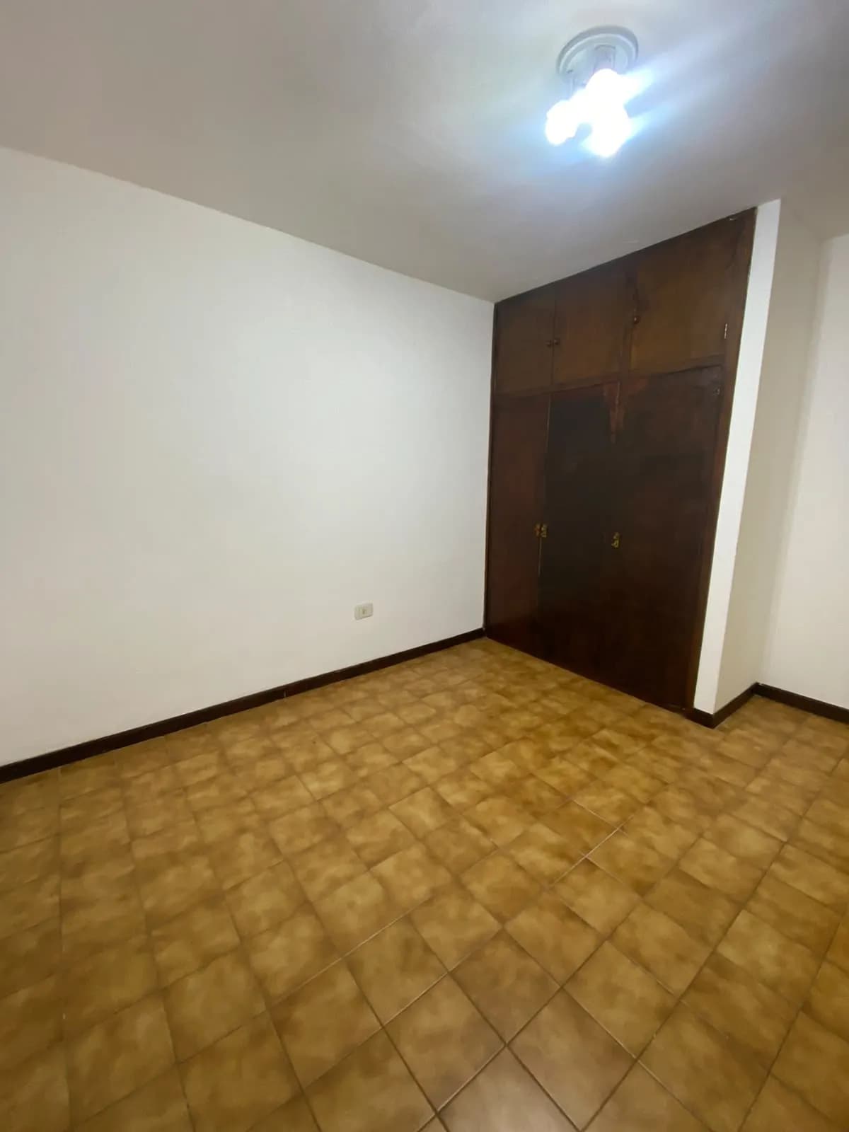 Alquila departamento en Villa Sarita de 2 dormitorios