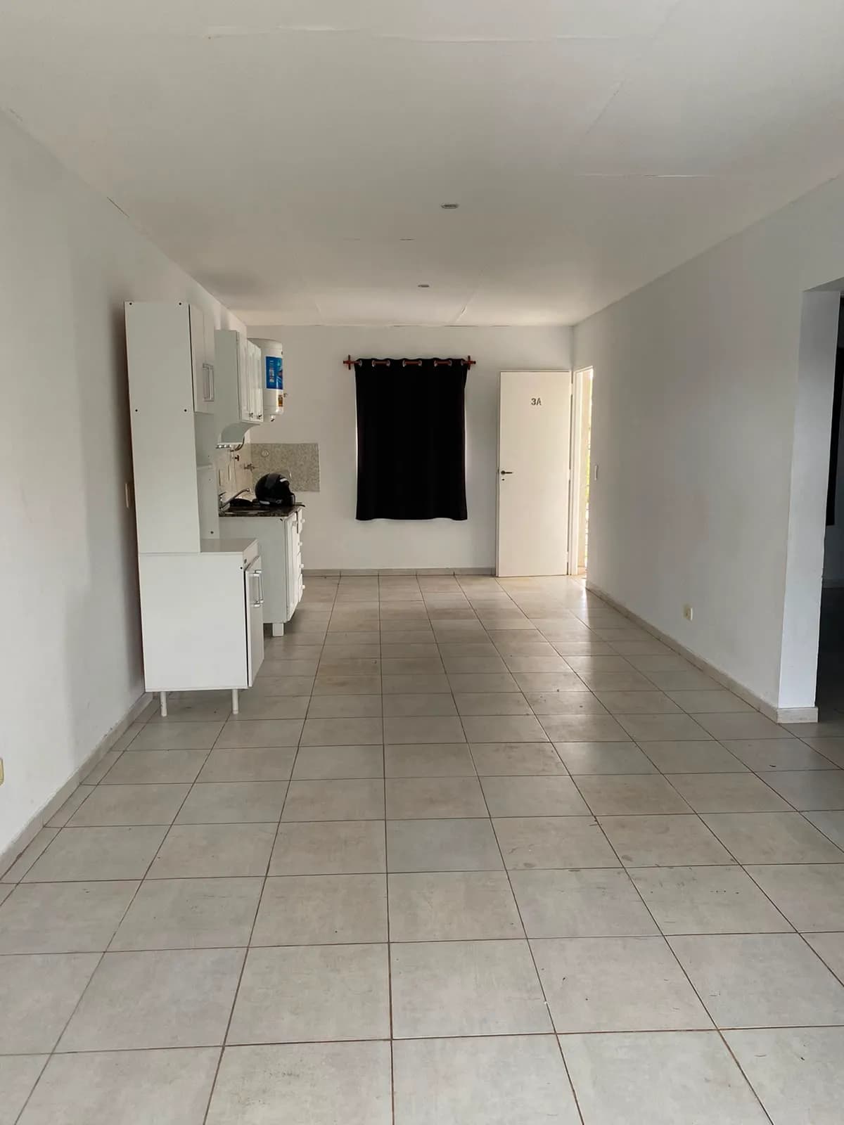Alquila departamento z/ Santa Catalina y Tacuari  de 2 dormitorios