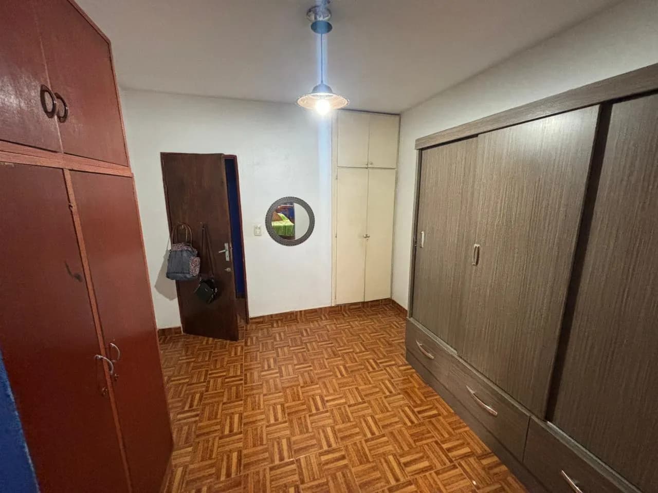 Vende Casa en Bº judicial Posadas con  3 dormitorios.