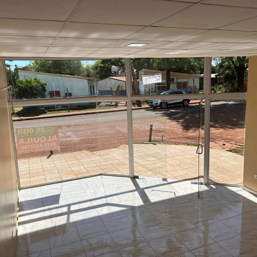Local Comercial en alquiler S/ Av. 147 Itaembe Mini