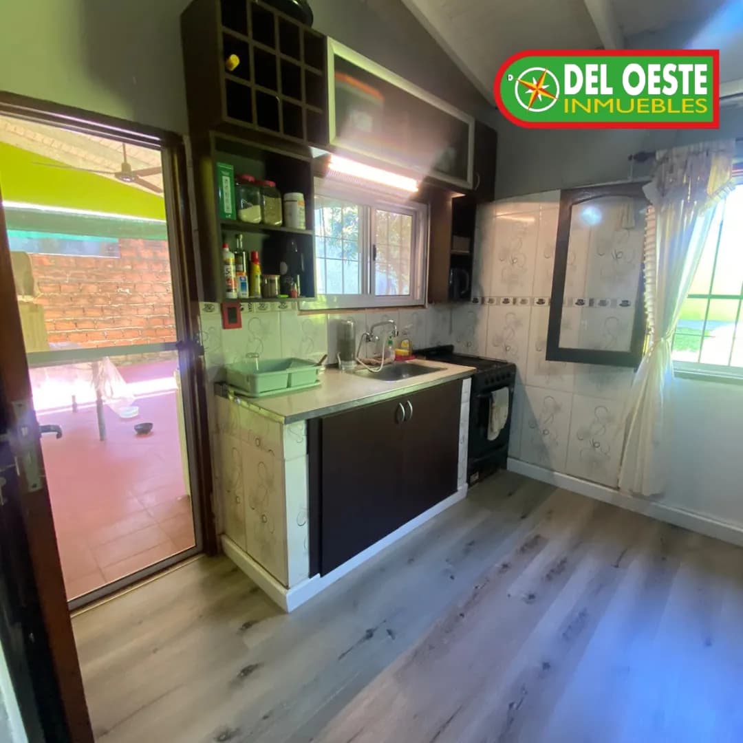 Vende Casa 3 Dormitorios , Z/ Av. Andresito y Jauretche