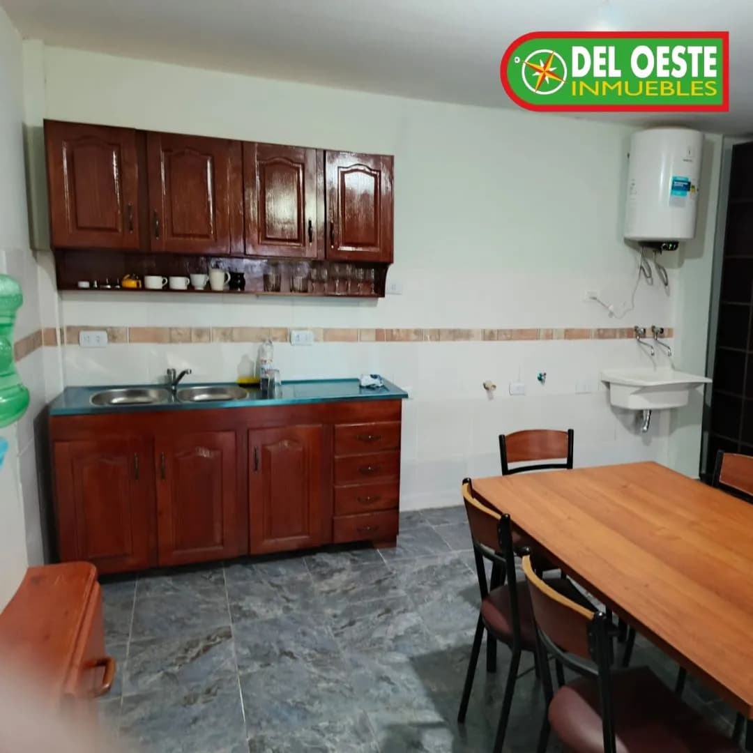 Casa  en Venta Barrio El Lago Candelaria  2 Dormitorios y Patio.