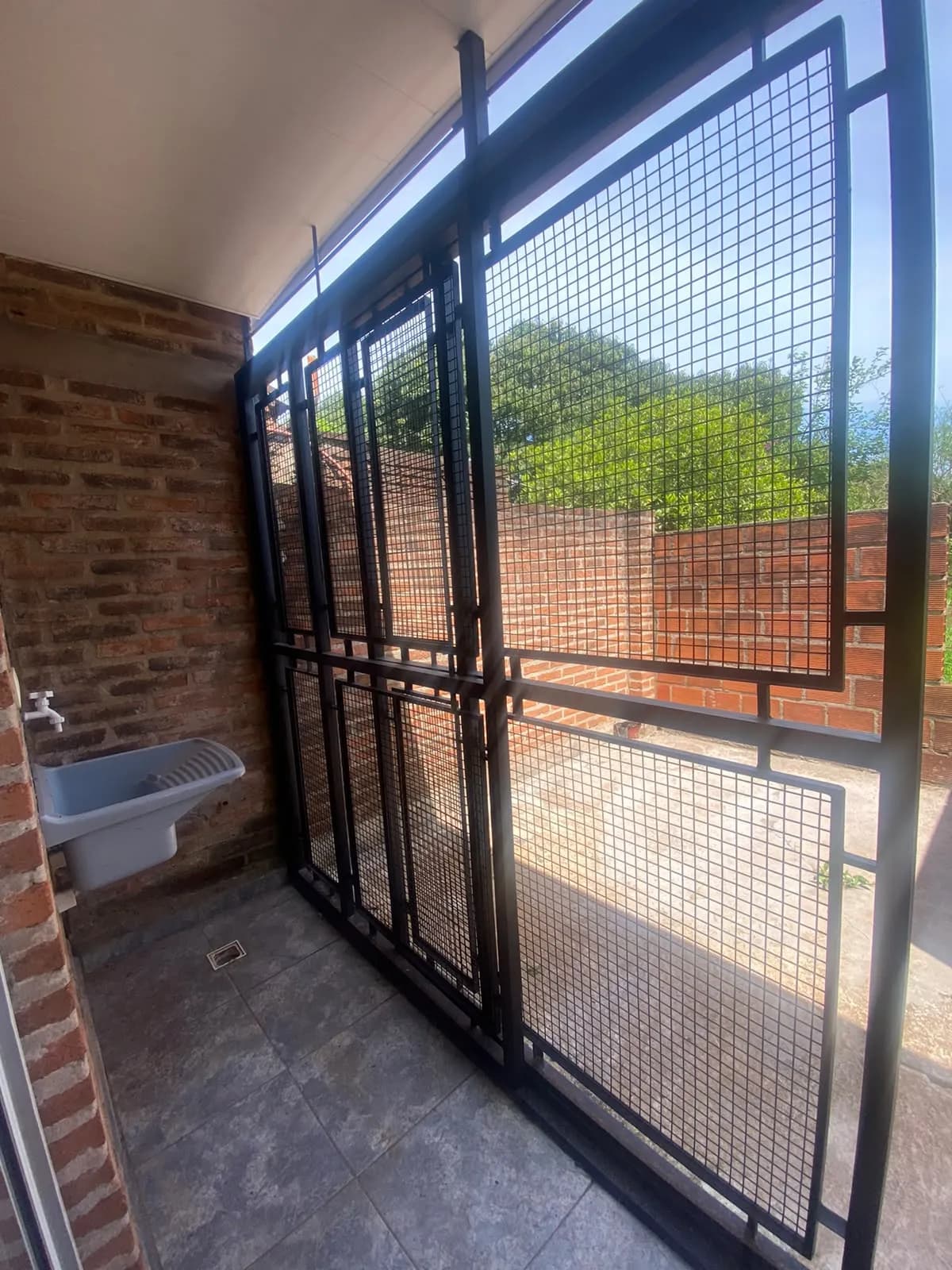 Casa en Alquiler de 2 dormitorios en B° Hermoso